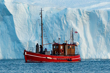 boat iceberg